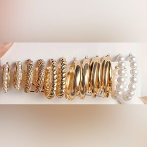 [Brand New] Gold and Pearl Hoop Earring Set